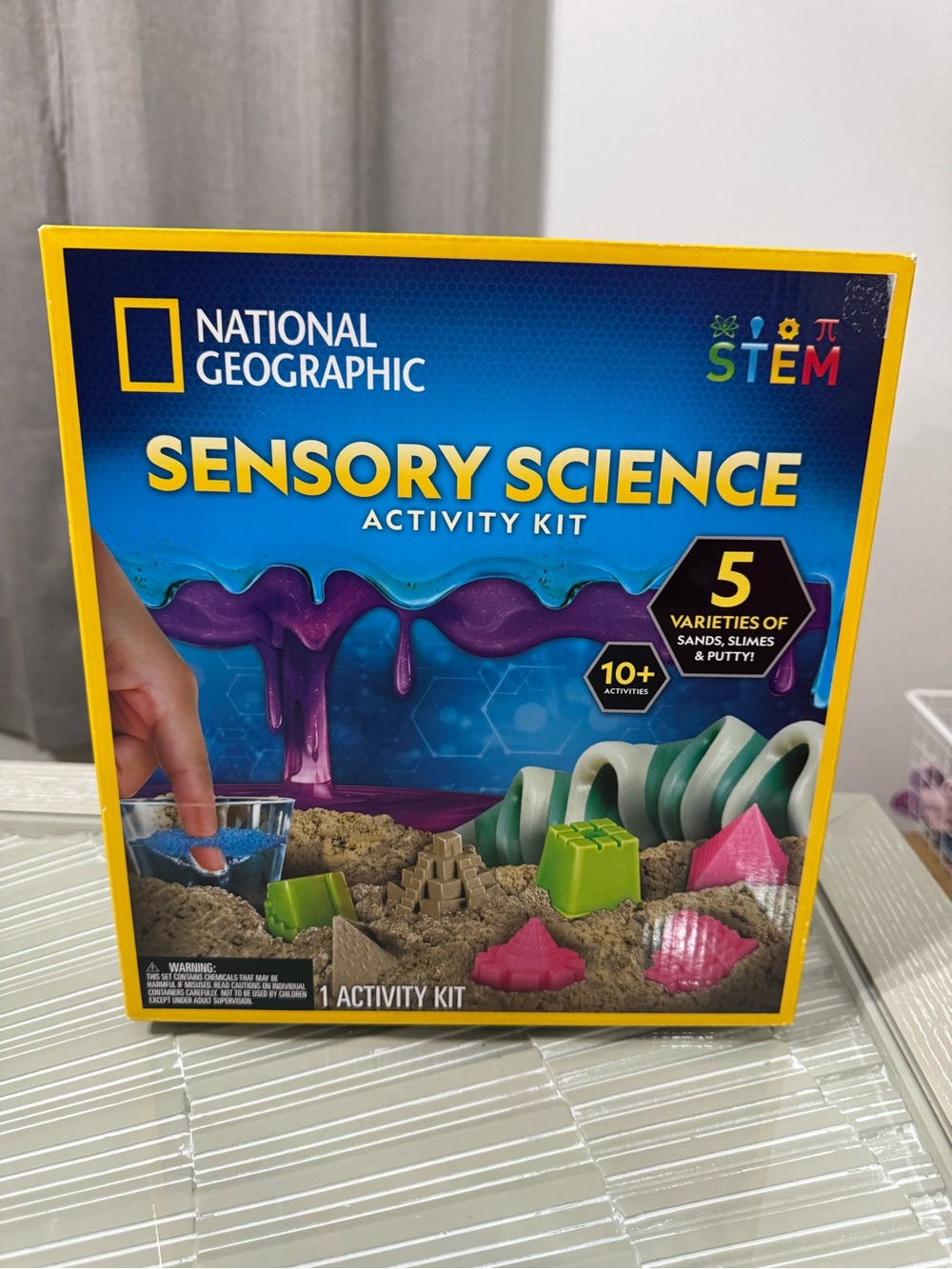 Nationals Geographic Sensory Science Activity Kit - Blue & Yellow Box